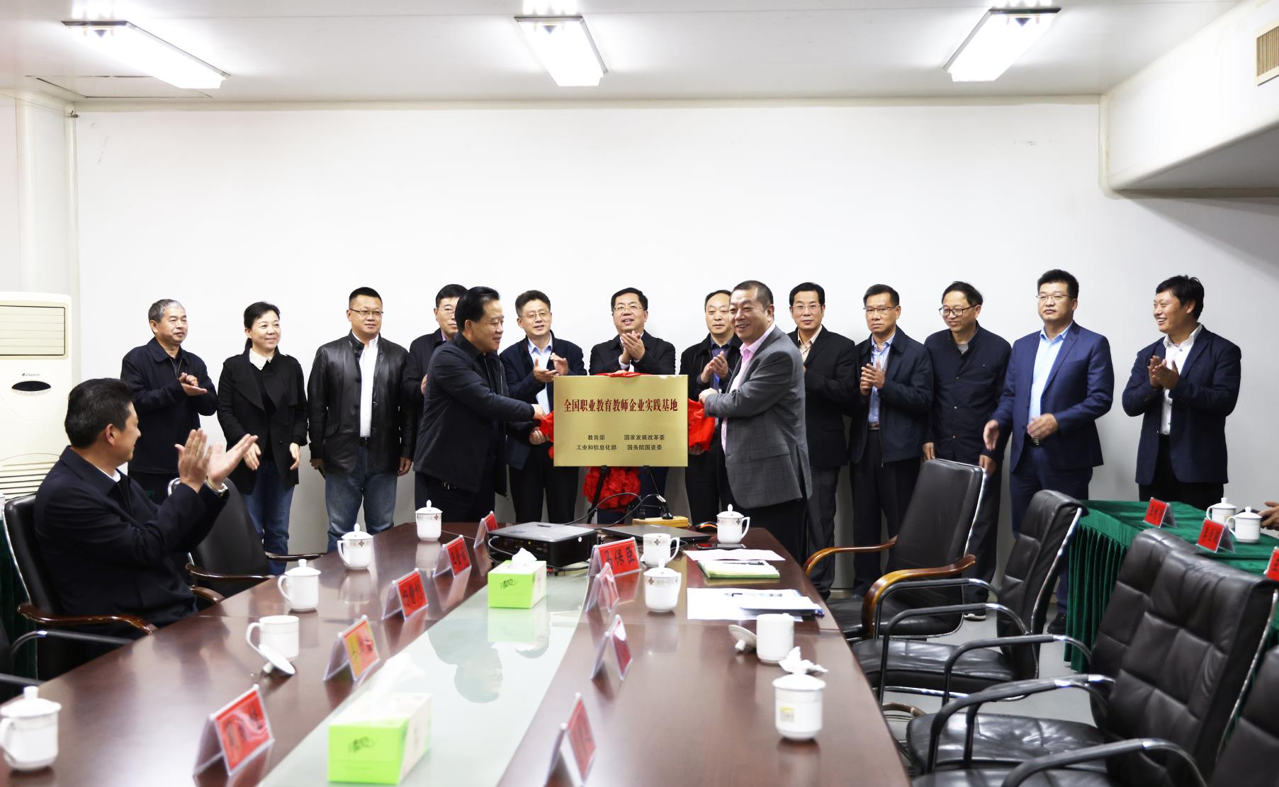 1微信图片_20201223094144.jpg